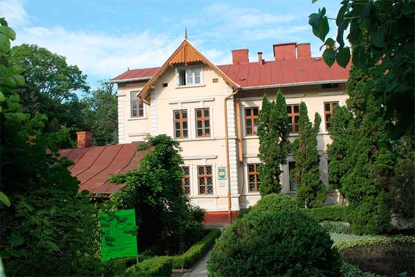 botanichnyi-sad-chnu-im-yu-fedkovycha